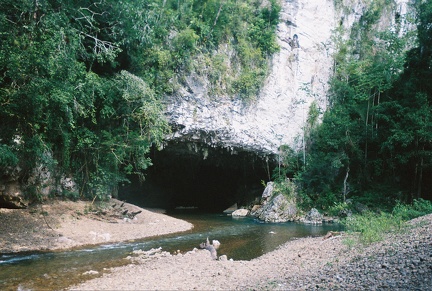 Cave Middle Inlet1